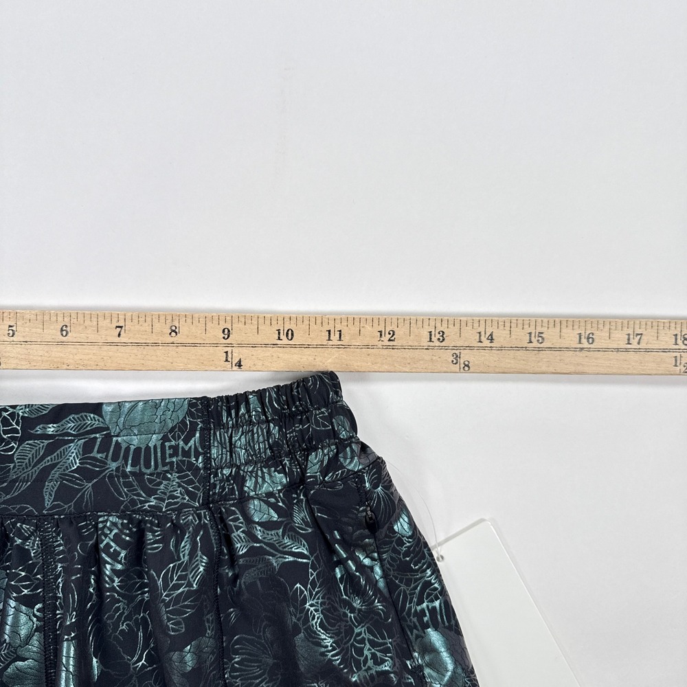 Lululemon Hotty Hot Shorts Womens 4 Black Teal Floral Lined Athletic Running LR - Picture 6 of 11